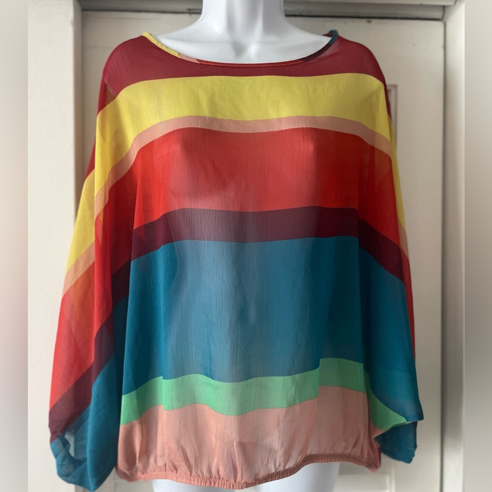 NWT. Cha Cha Vente Blouse